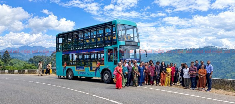 ​പൂജ അവധിക്കാലത്ത് ഹൗസ് ഫുൾ മൂന്നാറിലെ കെ.എസ്.ആർ.ടി.സി ഡബിൾ ഡെക്കറിന് റെക്കോർഡ് വരുമാനം