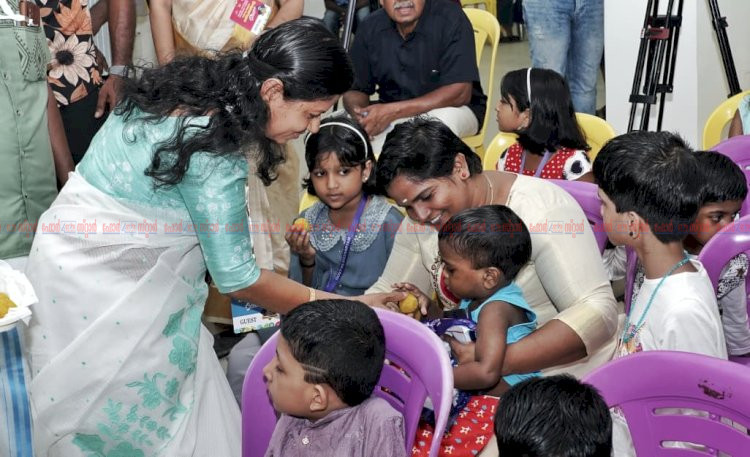 അമ്മത്തൊട്ടിലിലെ ഏഴ് ദിവസം പ്രായമുള്ള കുഞ്ഞിന് ഗേഹ എന്ന് പേരിട്ട് മന്ത്രി ബിന്ദു കൃഷ്ണ
