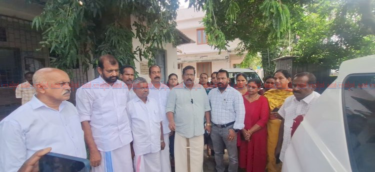 ഉപയോഗിക്കാതെ കിടന്ന ക്വാർട്ടേഴ്സ് ഇനി സ്മാർട്ട് വില്ലേജ് ഓഫീസ് കല്ലൂർക്കാട് വില്ലേജ് ഓഫീസിന് ശാപമോക്ഷം