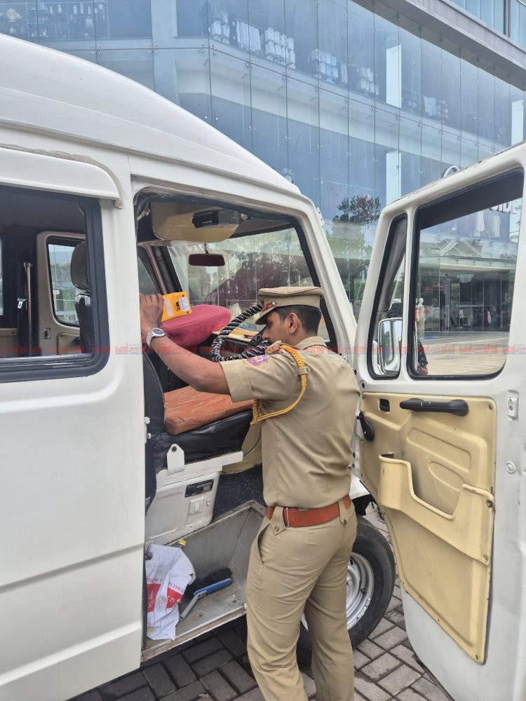 സ്കൂൾ ബസുകളിൽ മിന്നൽ പരിശോധന 34 വാഹനങ്ങൾക്ക് 57,250 രൂപ പിഴ ഈടാക്കി