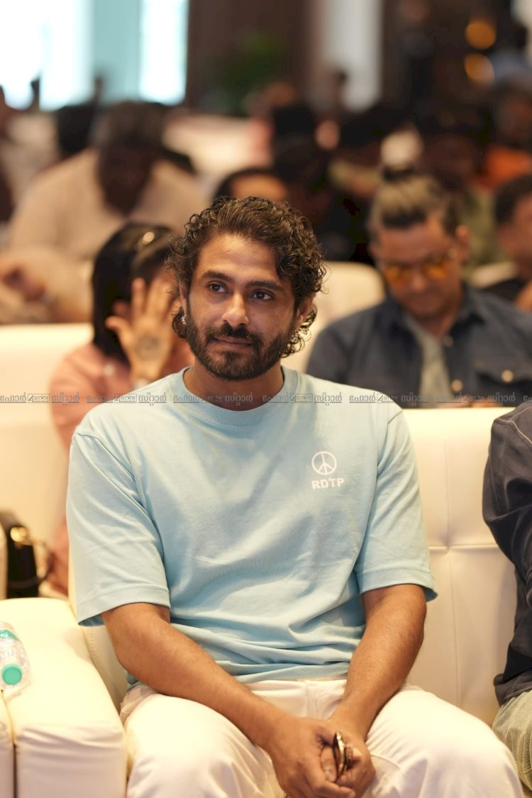 മോഹൻലാൽ അനൂപ് സത്യൻ ചിത്രം L368 ന് തുടക്കമായി പൂജ കൊച്ചിയിൽ നടന്നു
