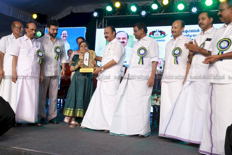 എവിടെയായാലും ജന്മനാടിനെ മറക്കില്ല മരടിലെ ഓർമകൾ പങ്കുവെച്ച് മുഖ്യമന്ത്രി വി.ഡി. സതീശൻ